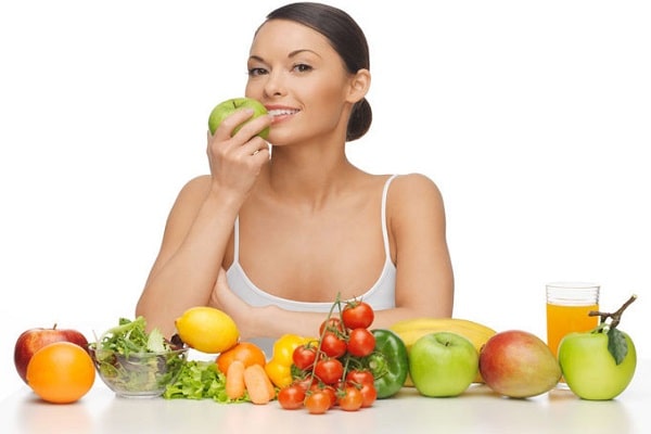  Thường duyên ăn các loại hoa quả chứa nhiều axit gây mòn răng