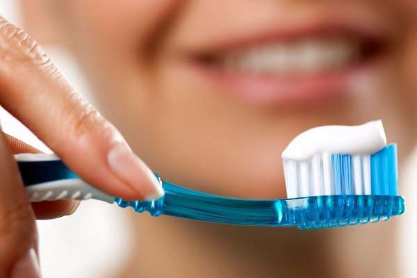 Chải răng đúng cách theo lời khuyên và chỉ dẫn của nha sỹ
