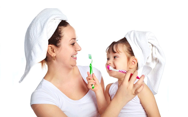 Trẻ nhỏ cần học cách đánh răng để bảo vệ hàm răng xinh
